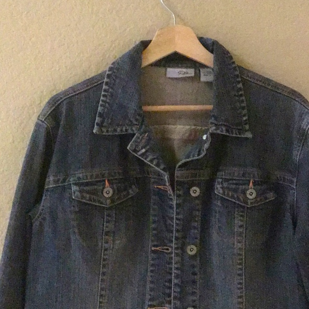 Chico size 1 waist jacket